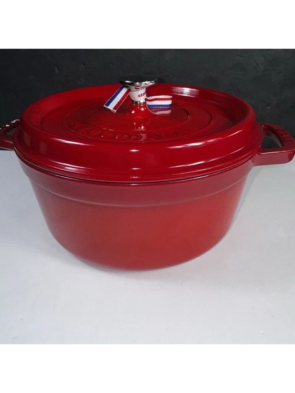 Staub brand new